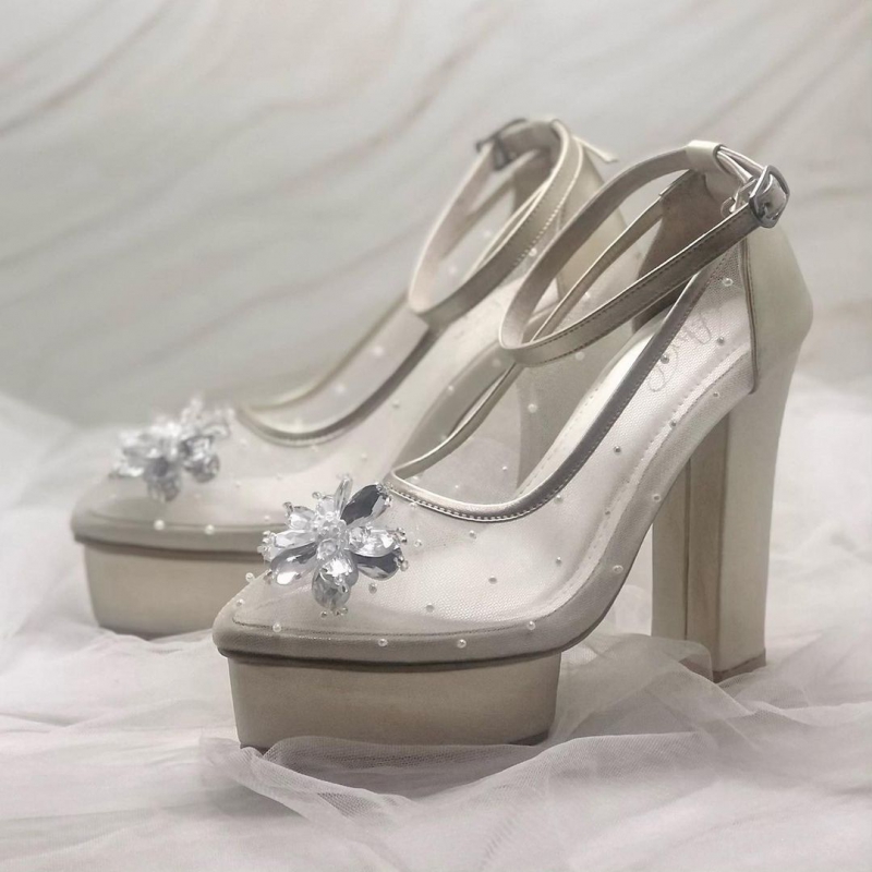 Comfortable Custom #weddingshoe .. More Info Please 