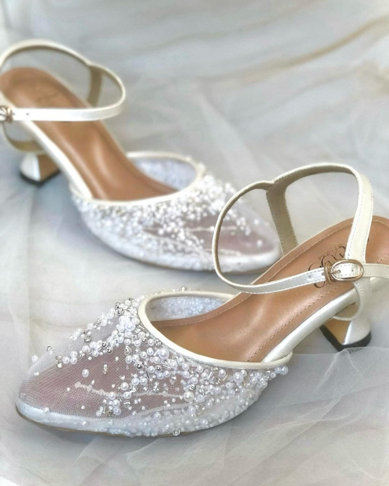 Specialize Custom  #weddingshoe .. 
More Info 