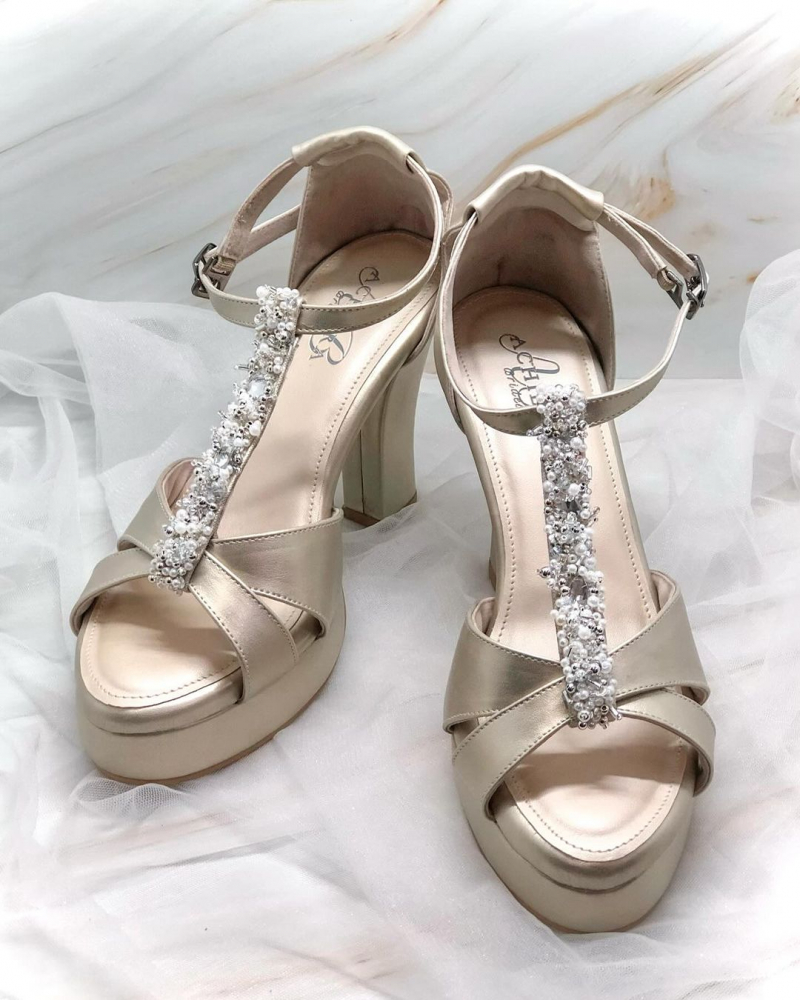 Specialize Custom  #weddingshoe .. 
More Info 